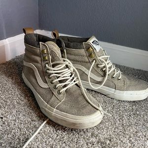 Women’s high top Vans